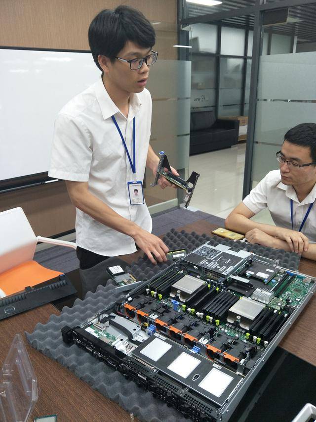 全面守護核心命脈 數(shù)據(jù)中心服務器、交換機與路由器穩(wěn)定運行策略與技術(shù)保障